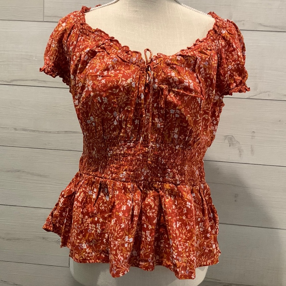 Rustic orange floral lightweight Womens juniors peplum blouse NWT